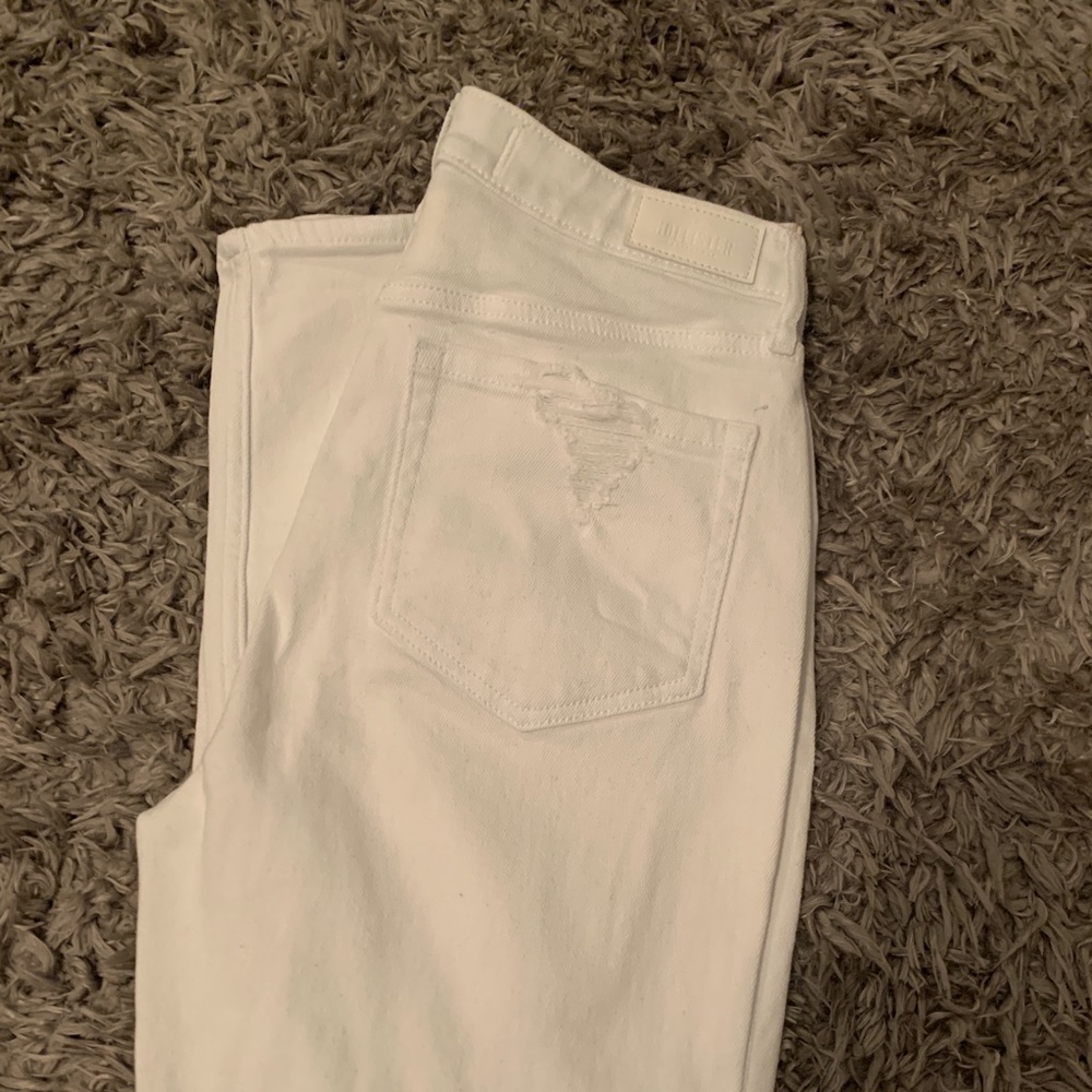 White mom jeans from Hollister new